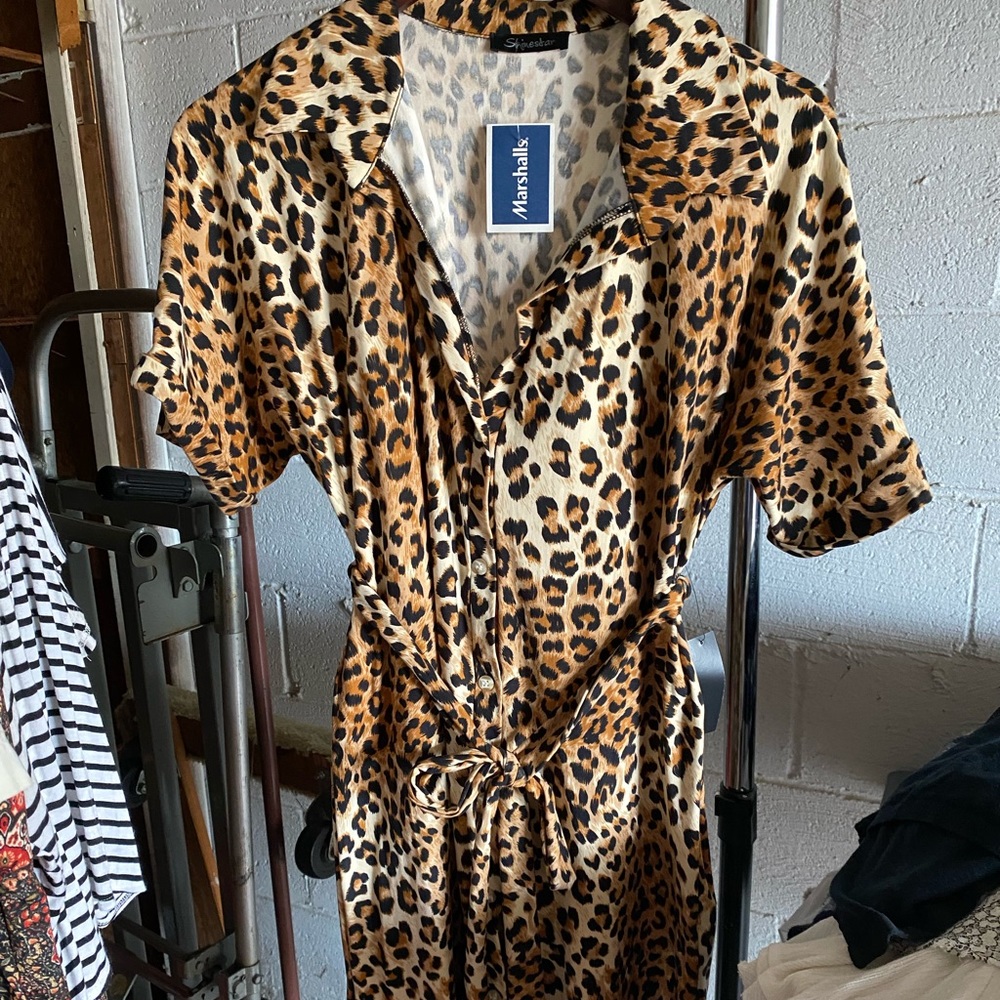 Super cute and fun leopard dress